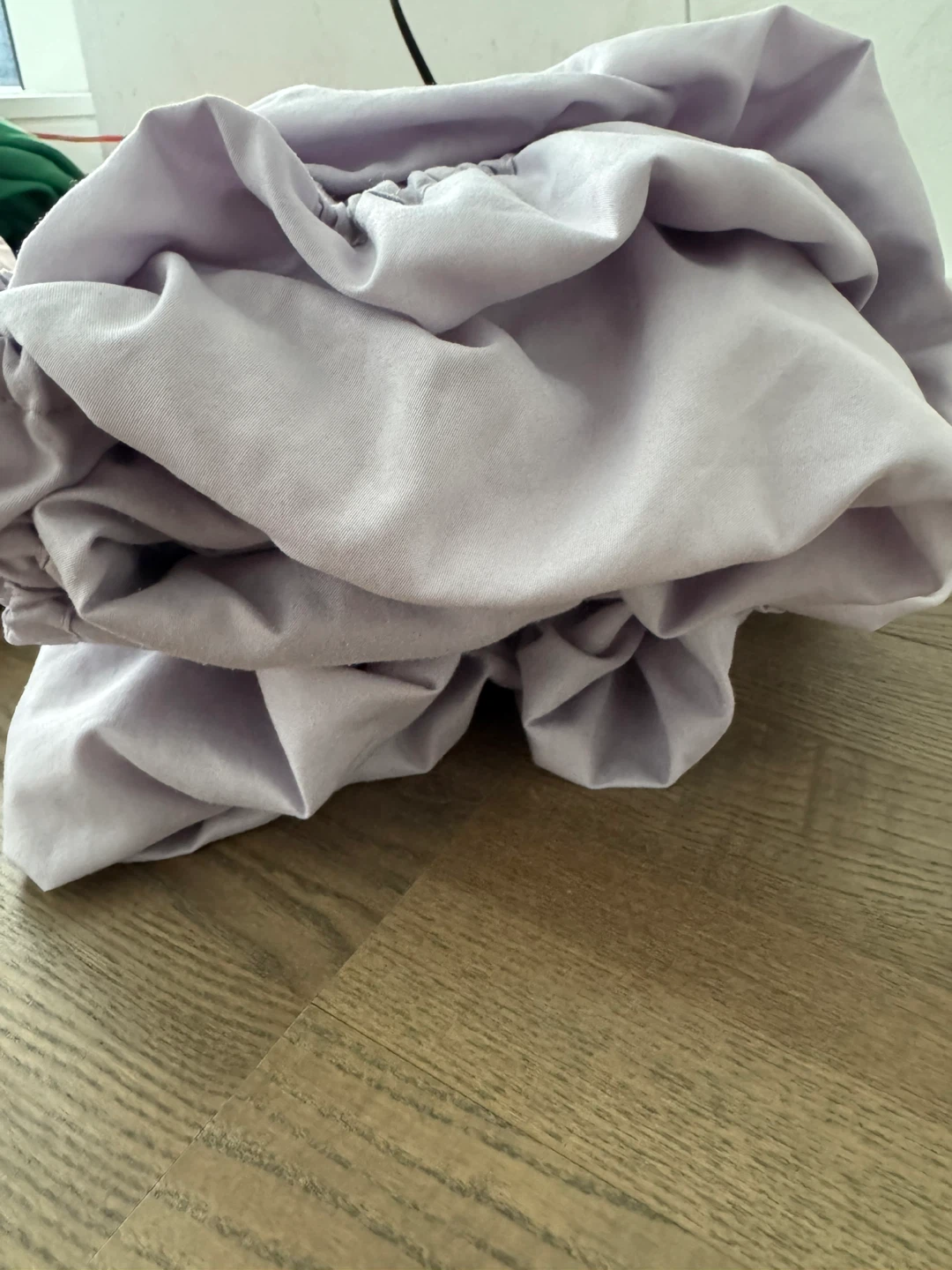 Vera Wang delighted Lavender liac Fitted Sheet - photo 2