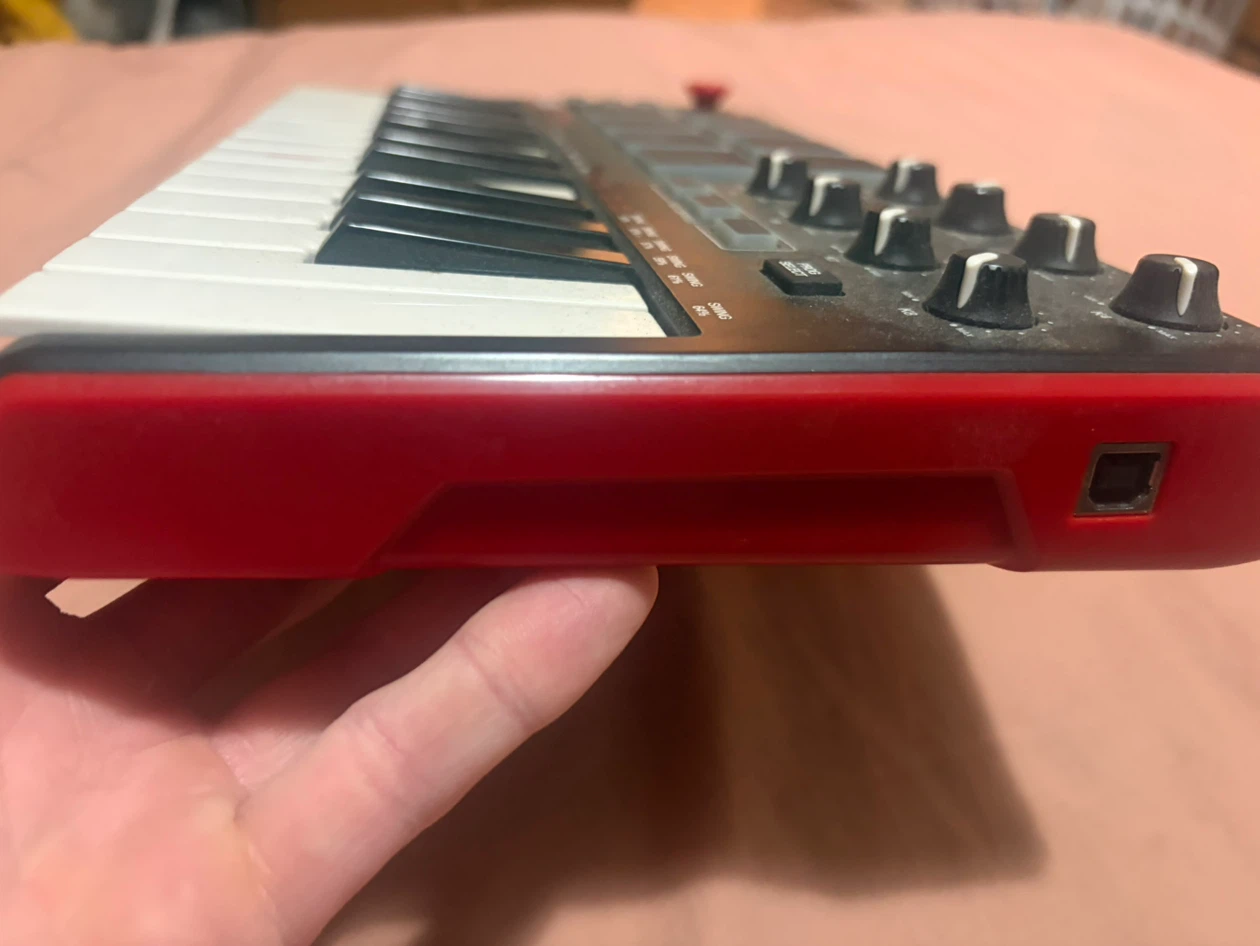 Akai MPK mini w/cable - photo 5