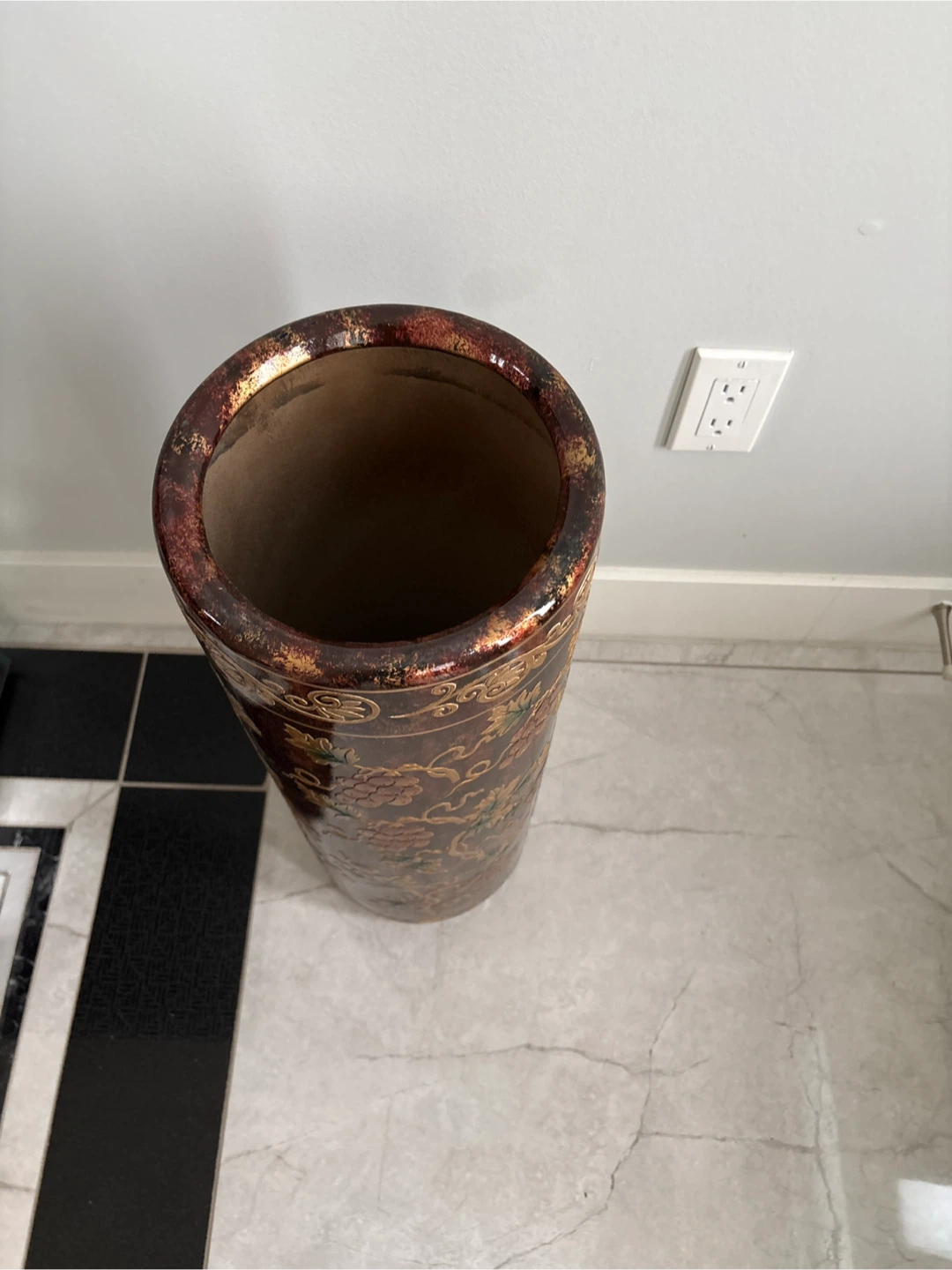 Ceramic Umbrella Stand with Grapevine Pattern - photo 2