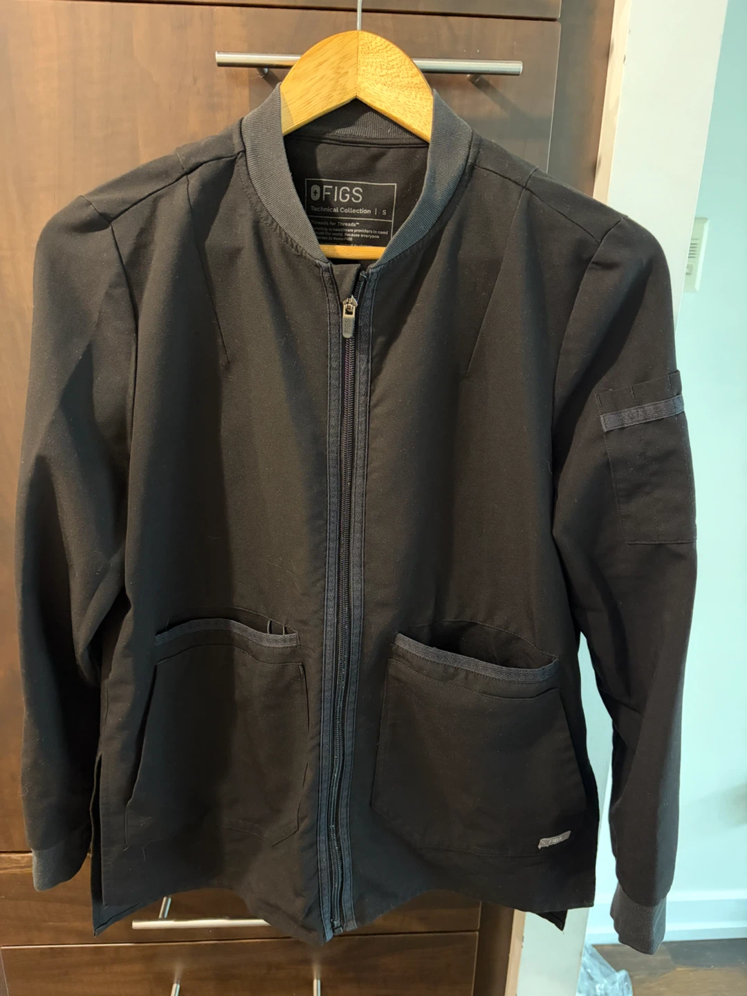 FIGS Technical Collection Jacket - Black, Size Small