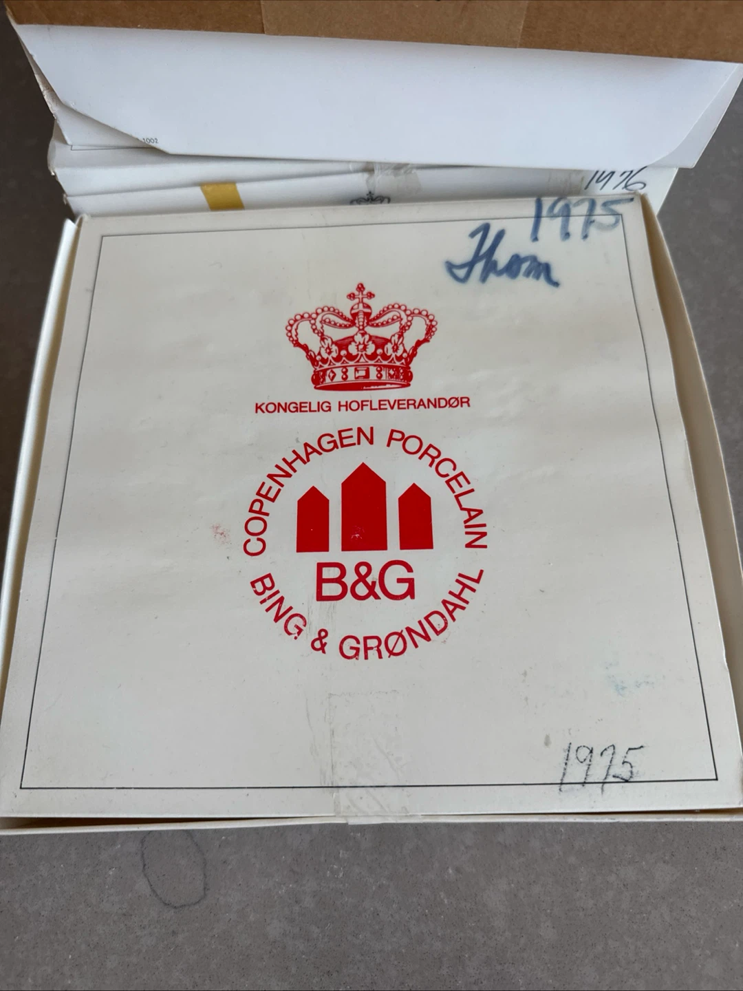 Bing & Grondahl Christmas Plate 1983 - photo 2