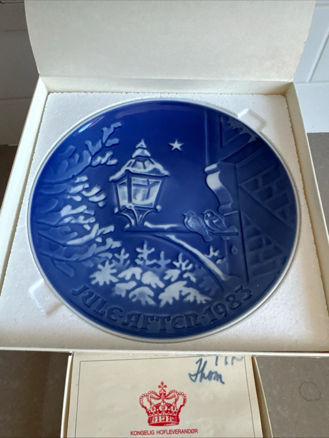 Bing & Grondahl Christmas Plate 1983 - photo 3