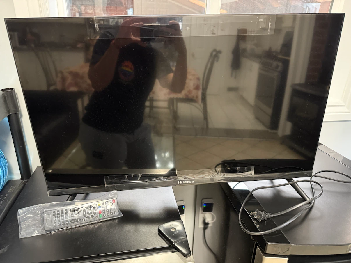 Hisense 32” TV