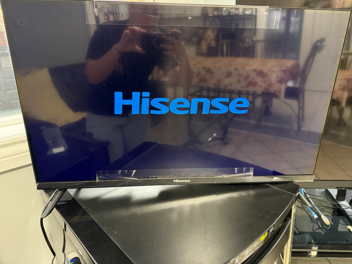 Hisense 32” TV - photo 3