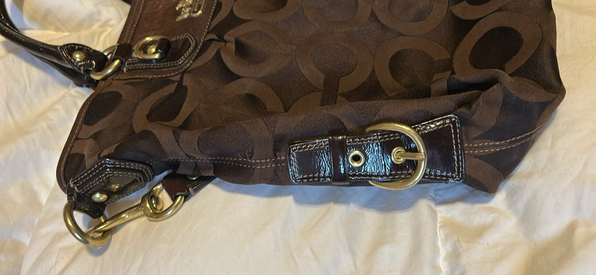 Coach Signature Hobo Shoulder Bag - photo 3