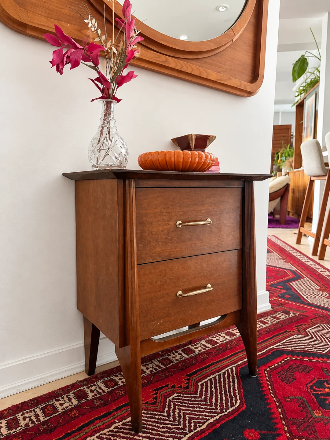 The perfect little Midcentury Vintage Bedside Table - photo 3