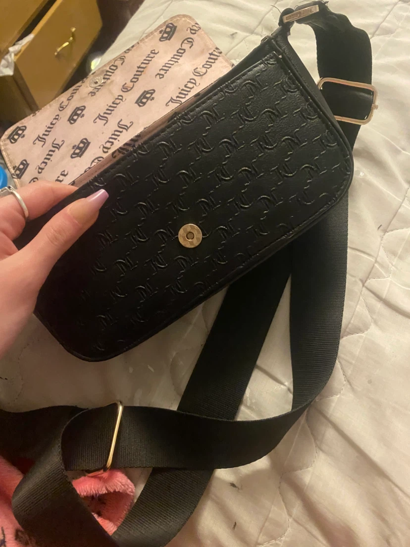 Juicy Couture black crossbody bag + strawberry coin purse - photo 4