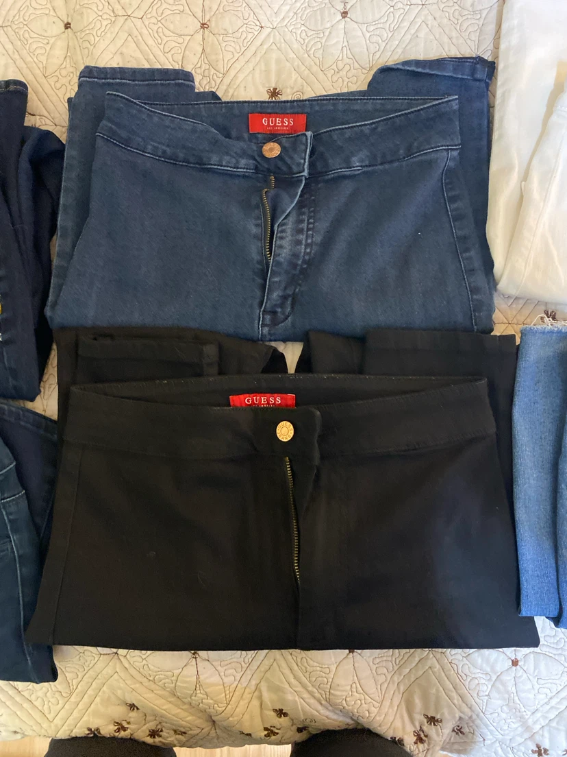 Assorted Women's Jeans FOR SALE ❤️