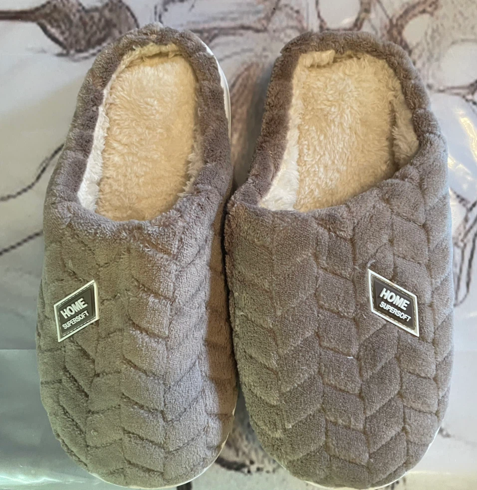 HOME Supersoft Size 8.5-9 Plush Chevron Fleece Clog Slippers