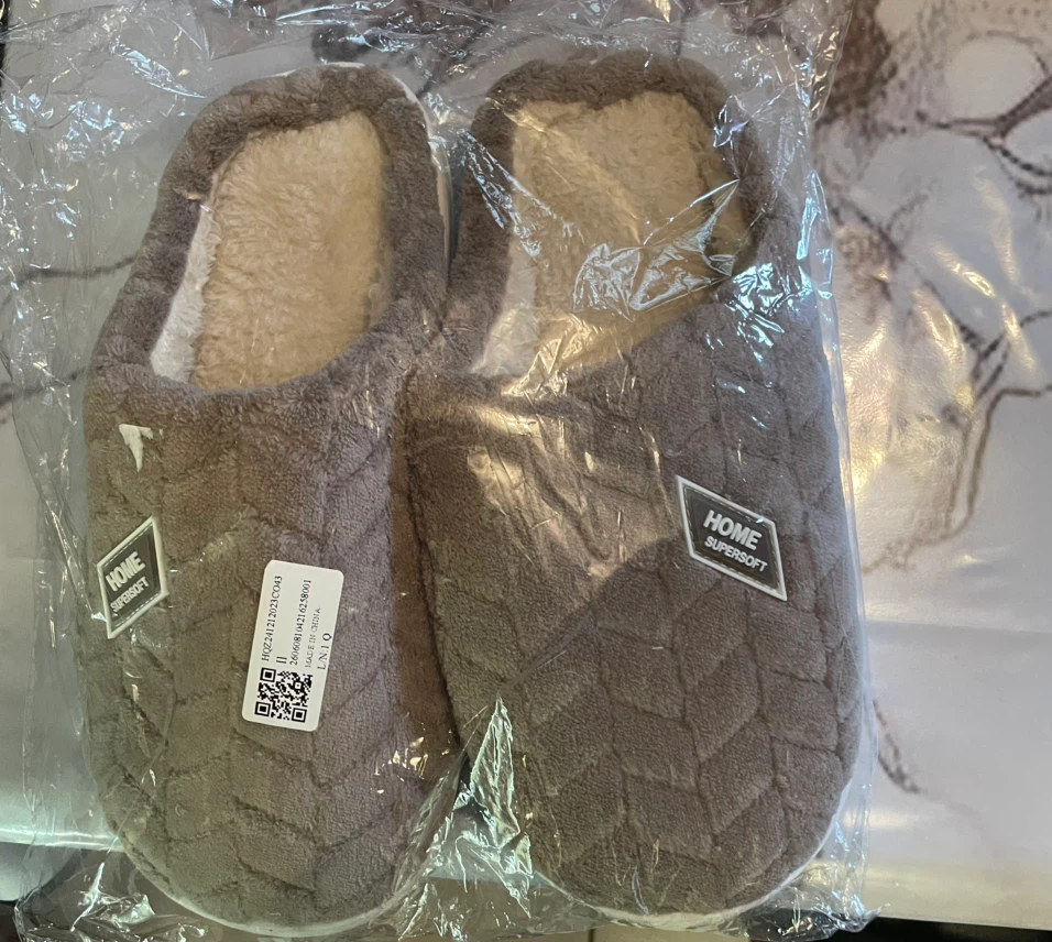 HOME Supersoft Size 8.5-9 Plush Chevron Fleece Clog Slippers - photo 2