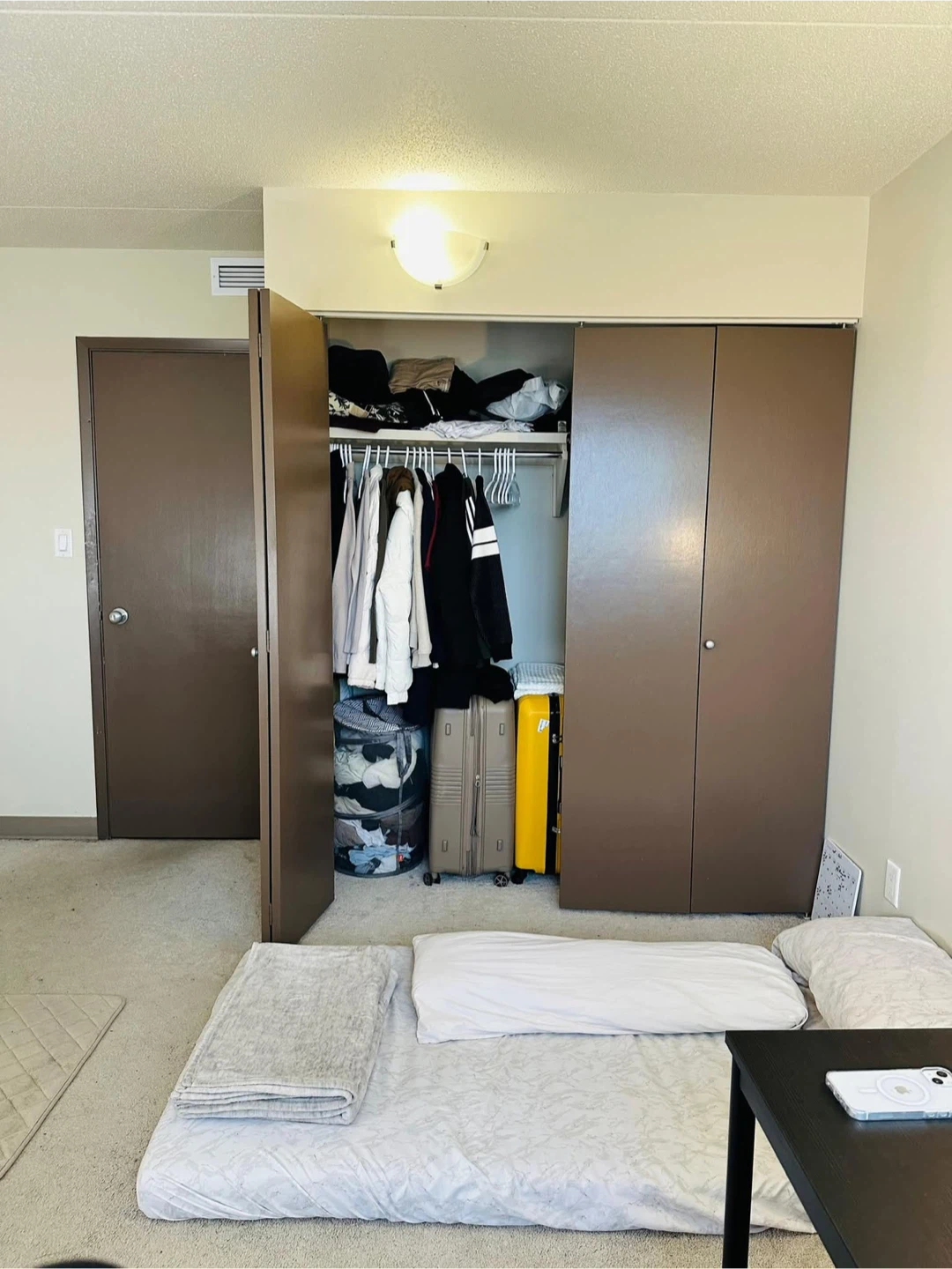Private Master bedroom for rent beside Pembina Plaza - photo 5