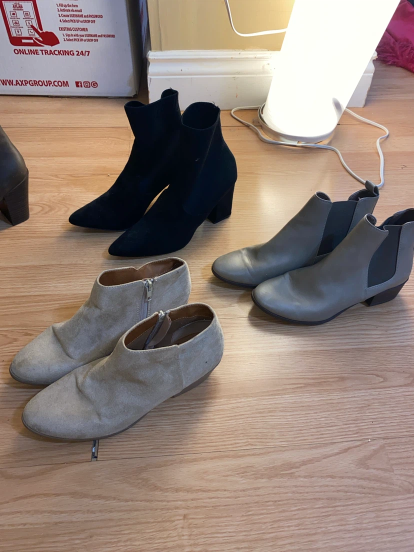 $10 - Assorted Women's Footwear