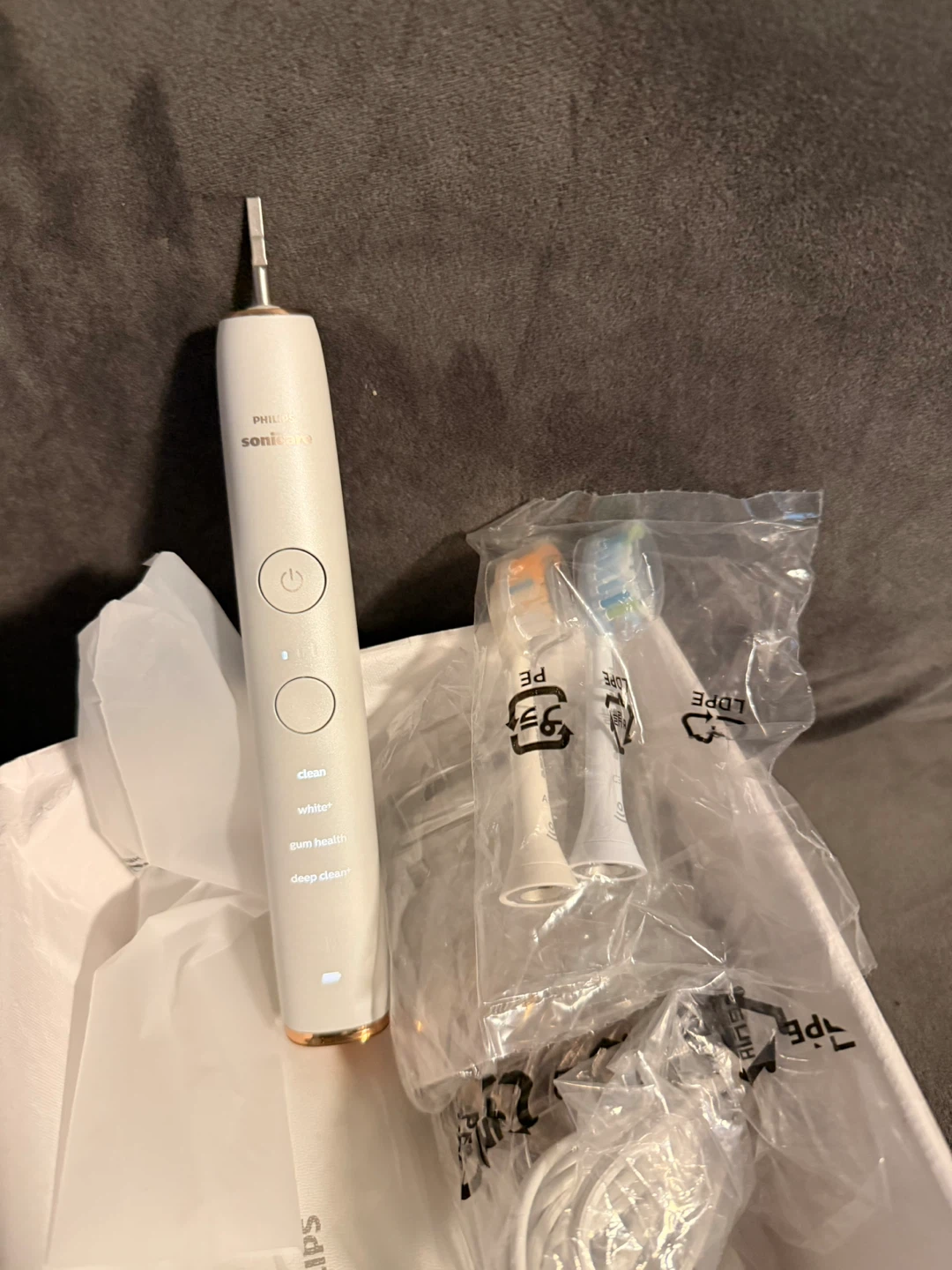 Philips Sonicare DiamondClean Smart 9300 – Rose Gold 🦷 - photo 2