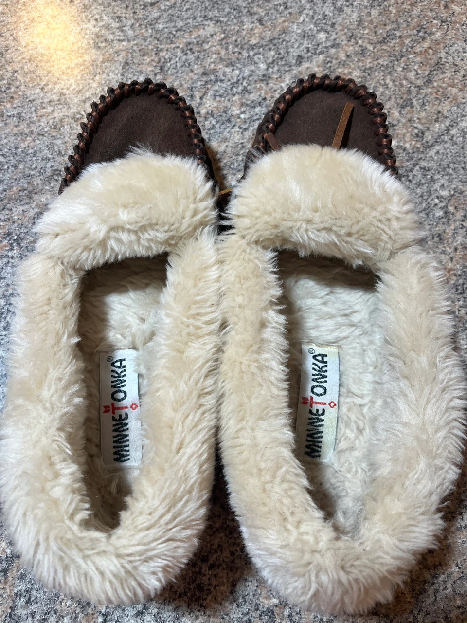Minnetonka Brown Suede Slippers Size 8