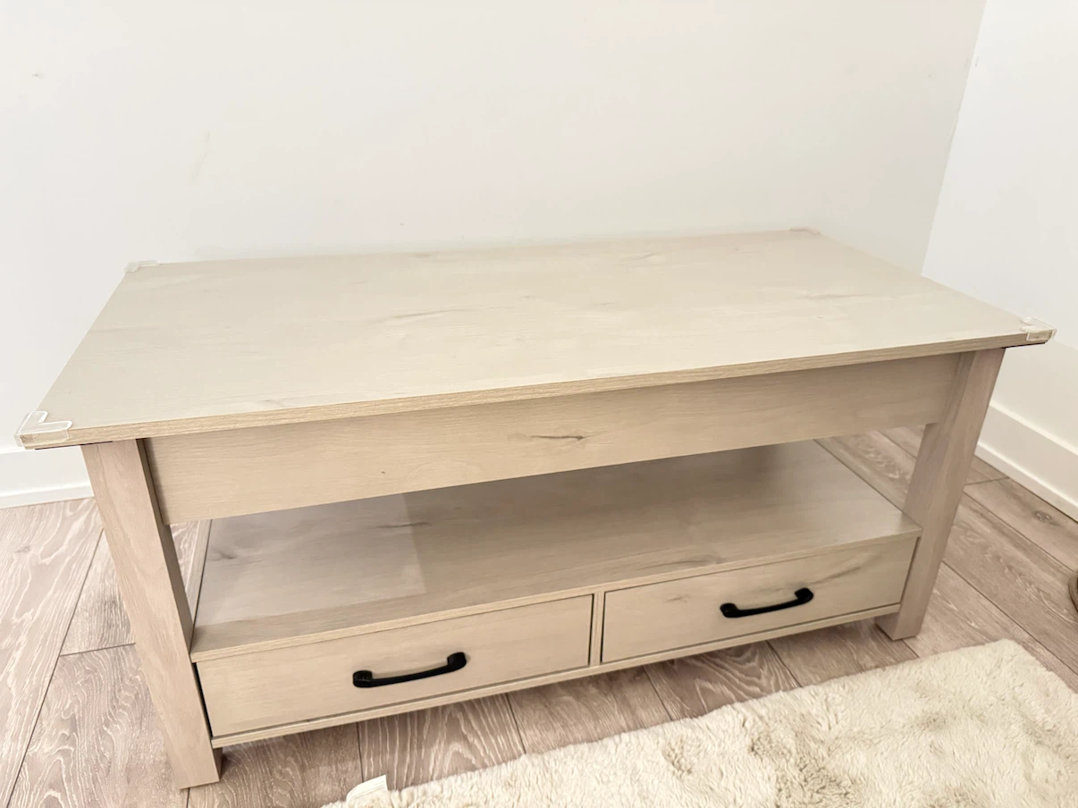 Lift-Top Coffee Table with Storage – Like New!