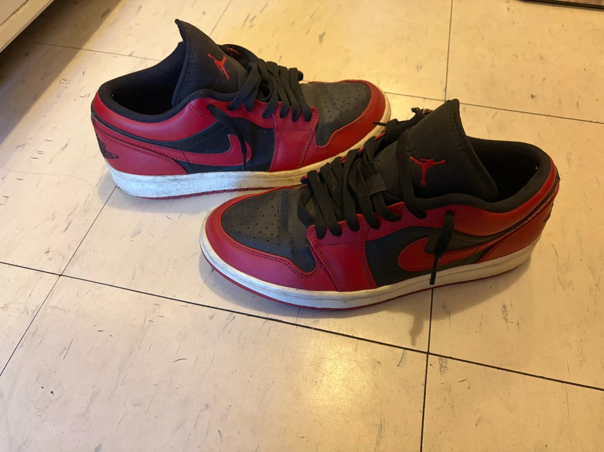 Air Jordan 1 Low Bred Black and Red sneakers