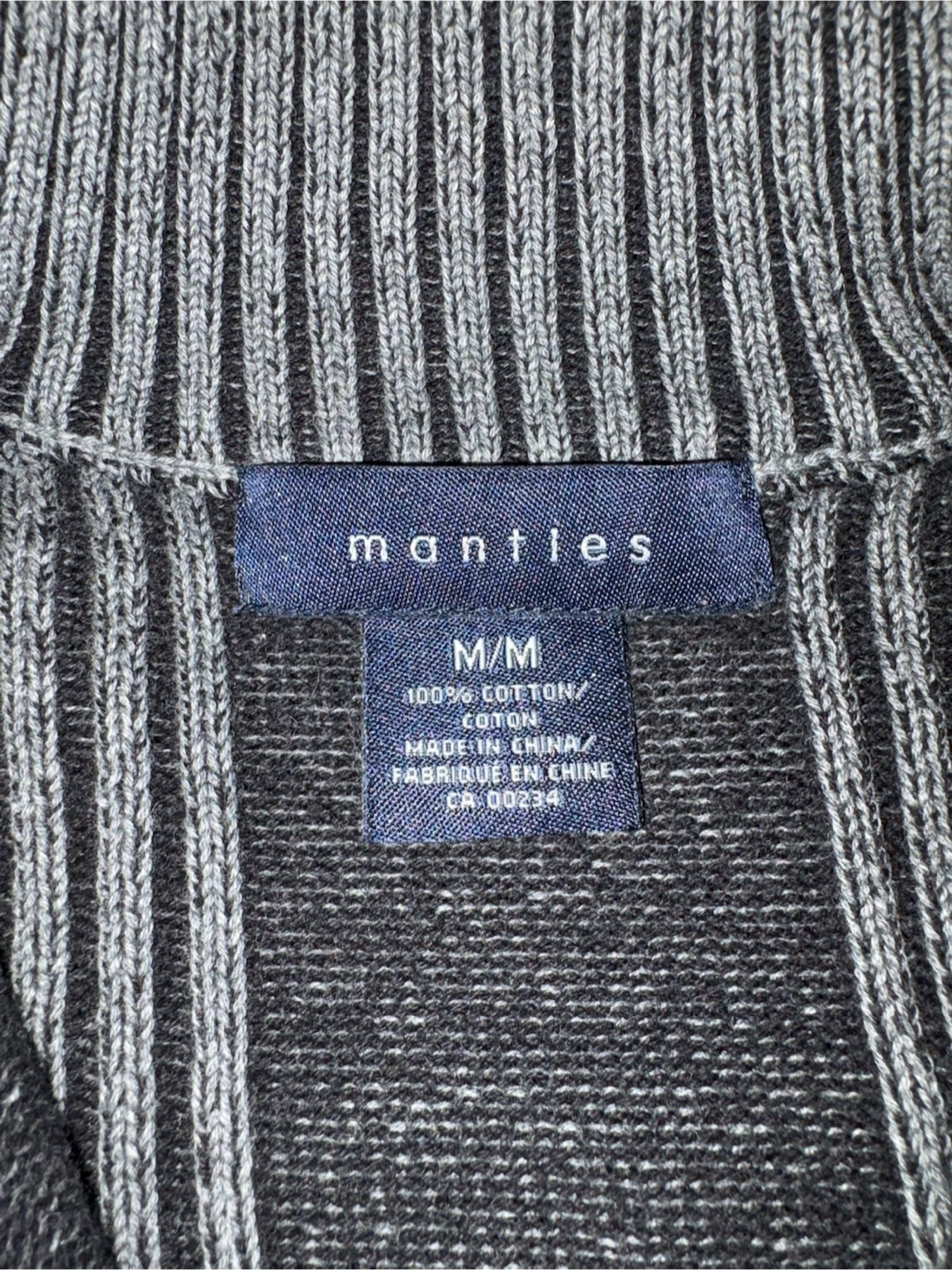 Men’s Sweater Size Medium  $10 firm - photo 2