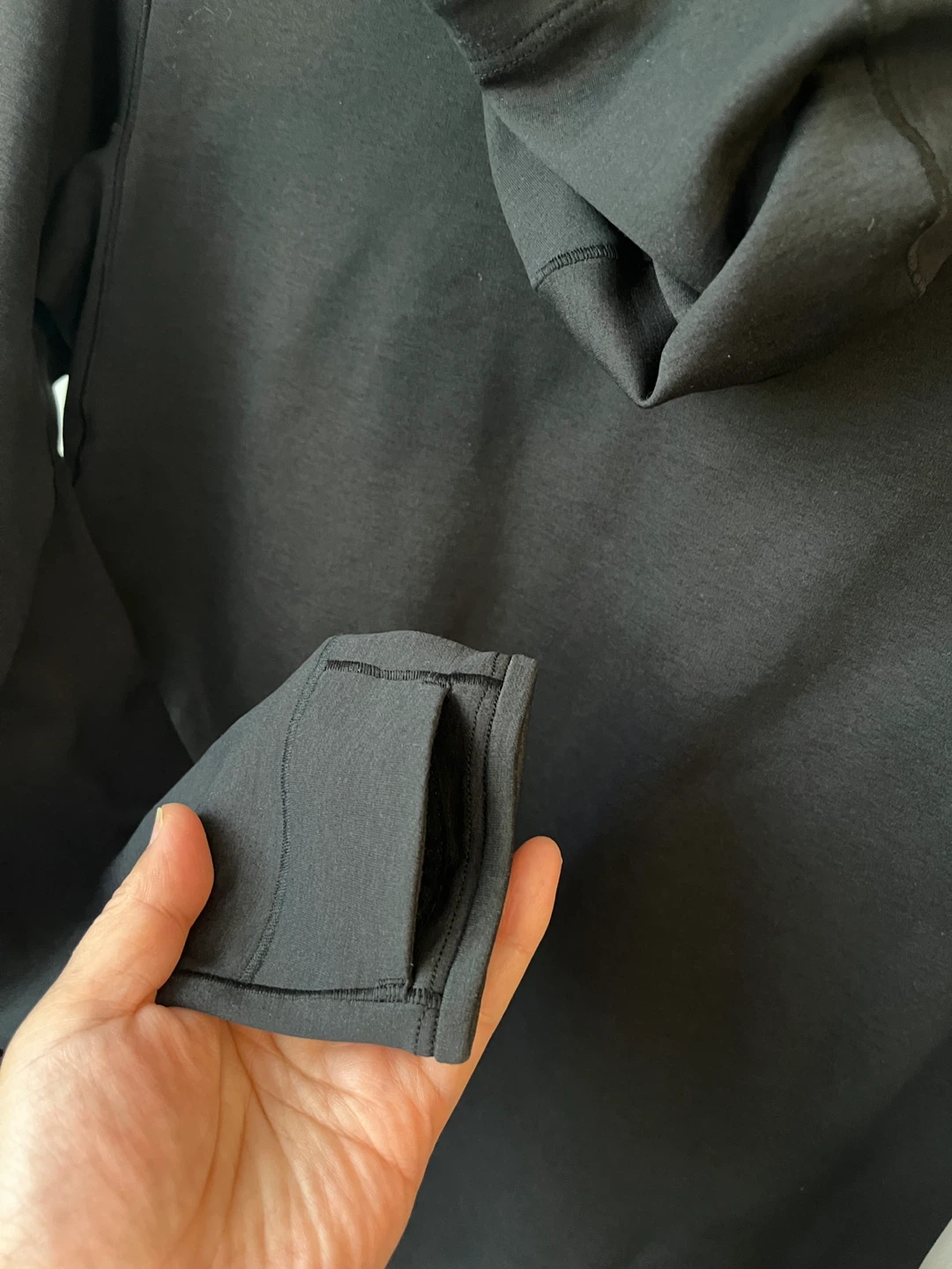 Arc’teryx Motus AR Hoody – Women’s Size S – Like New - photo 4