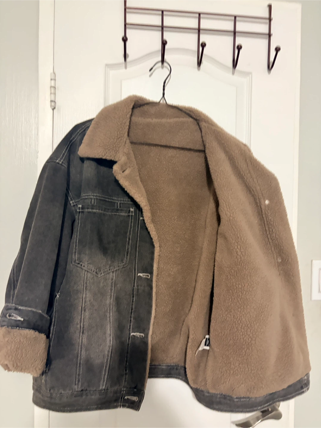 Classic Style Sherpa-Lined Denim Jacket - photo 2