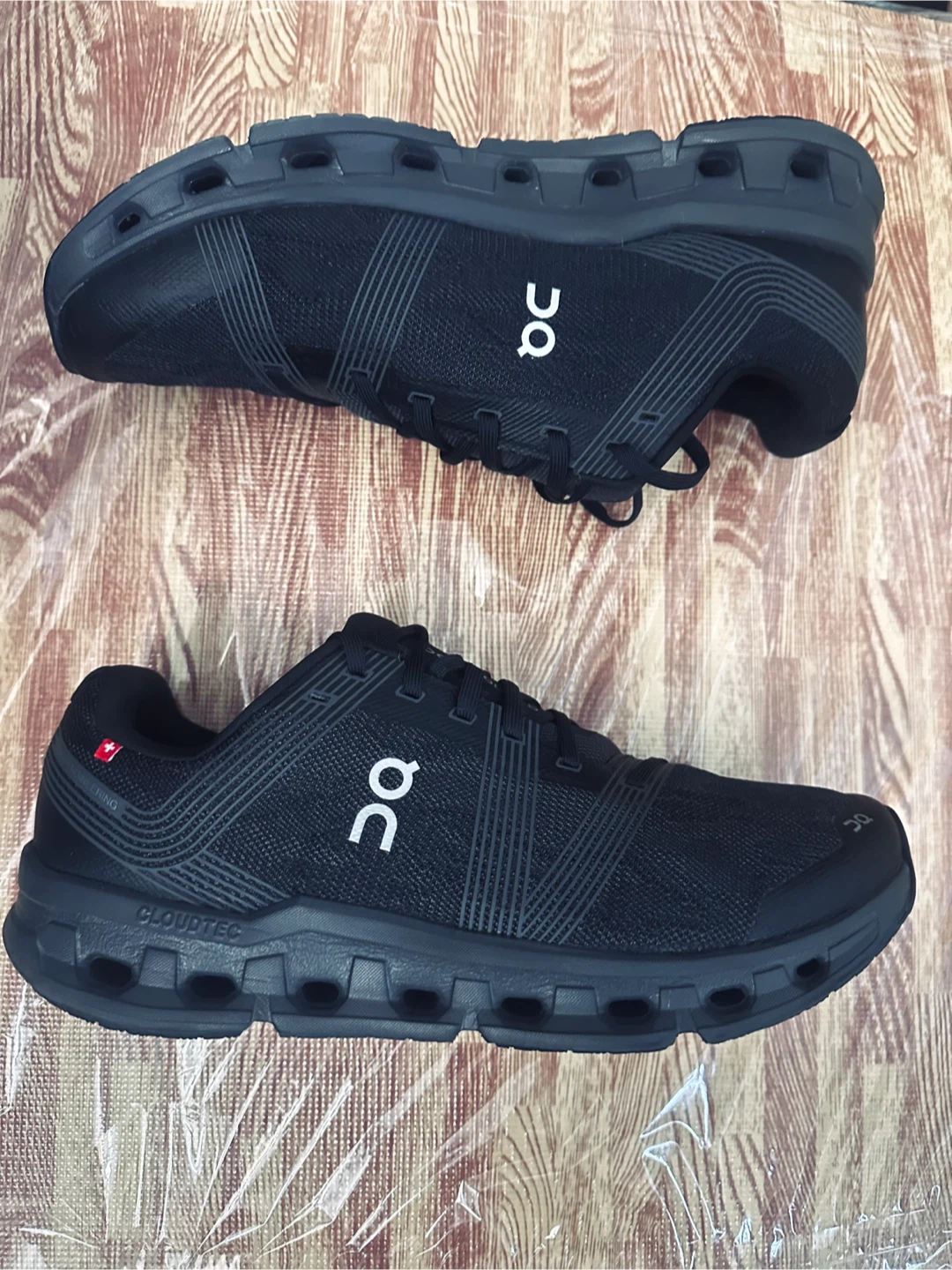 On Cloud Running Shoes Black - photo 4