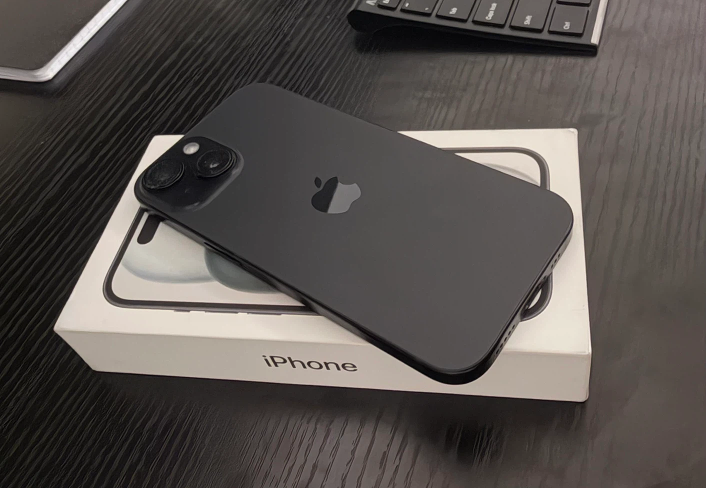 iPhone 15 128 GB - 100% Battery Health