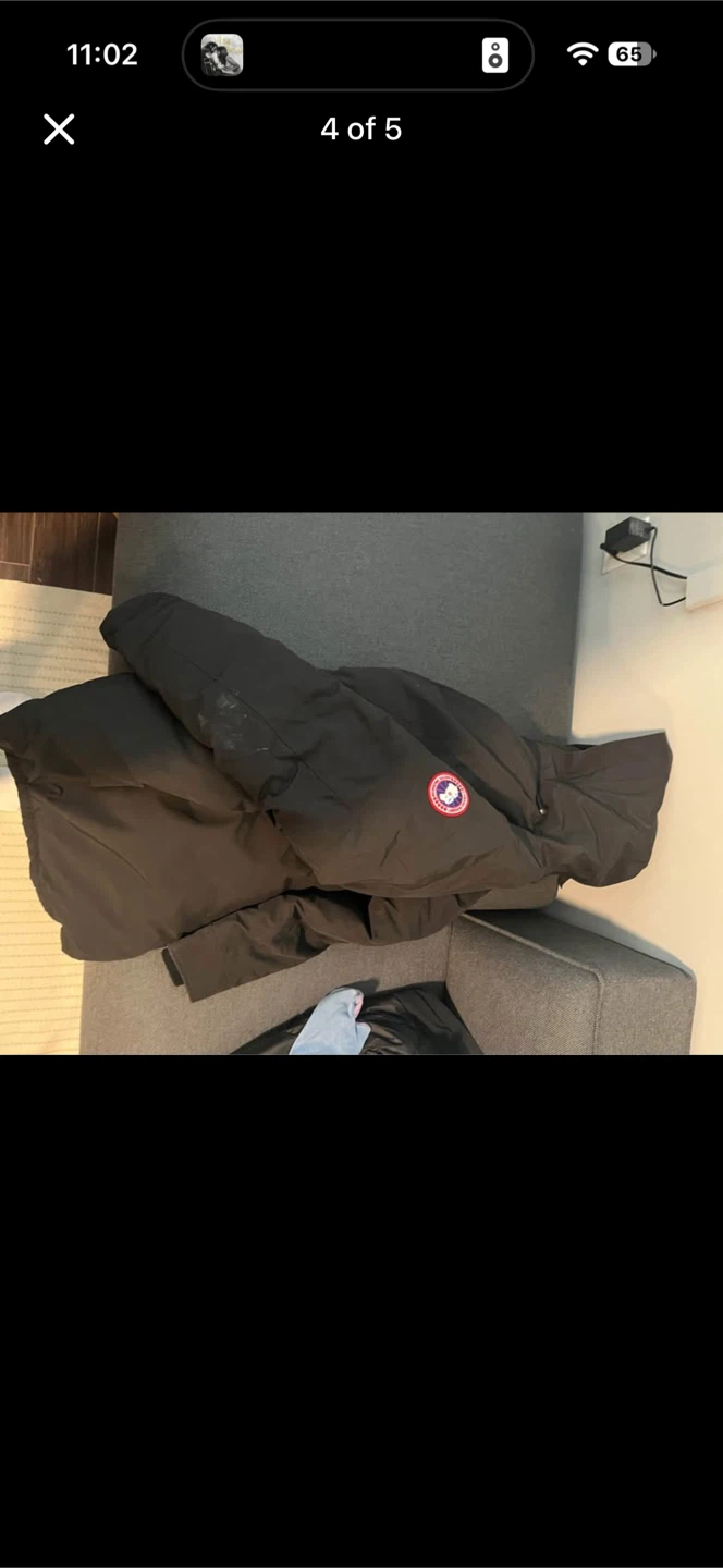 Canada Goose Black Down Jacket Large - photo 4