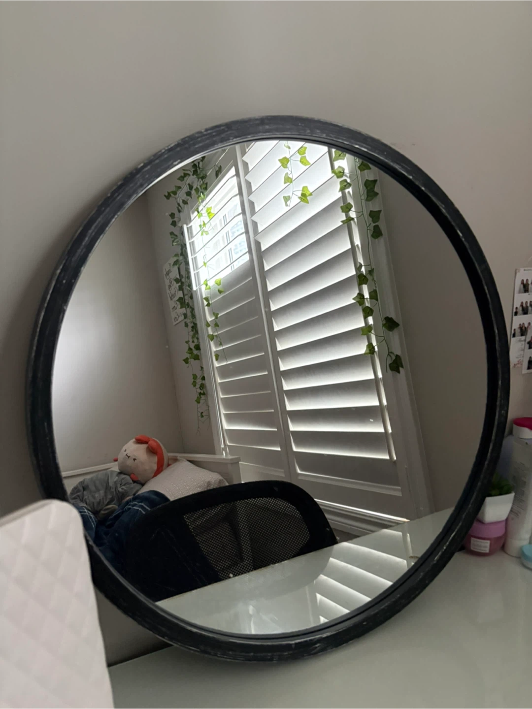 Round Black Wall Mirror - photo 3