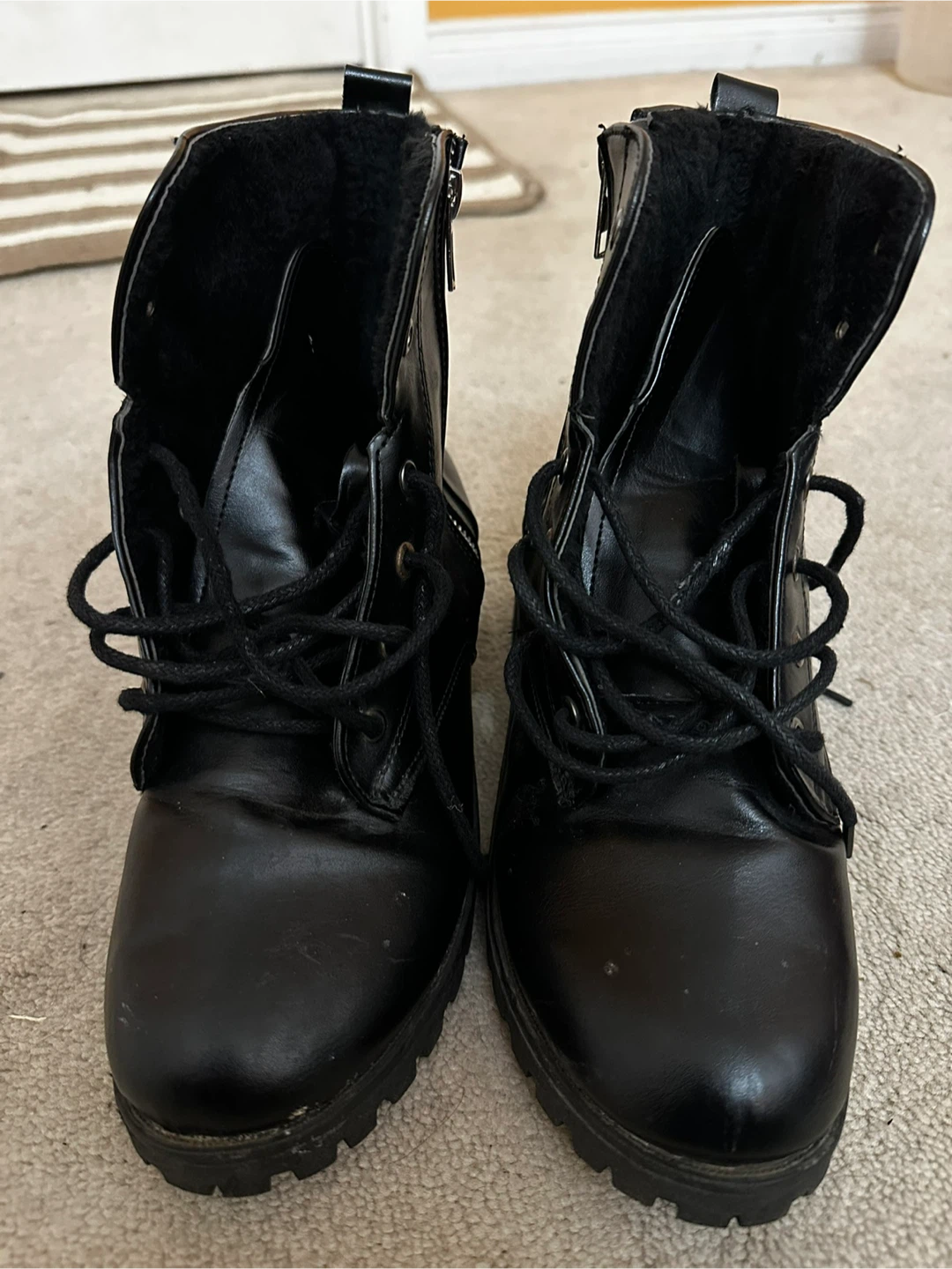 Boots size 40