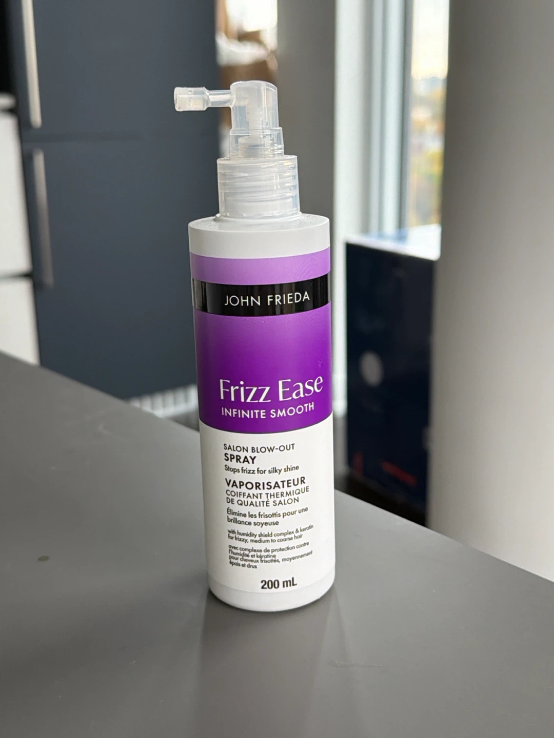 John Frieda Frizz Ease Infinite Smooth Blow-Out Spray