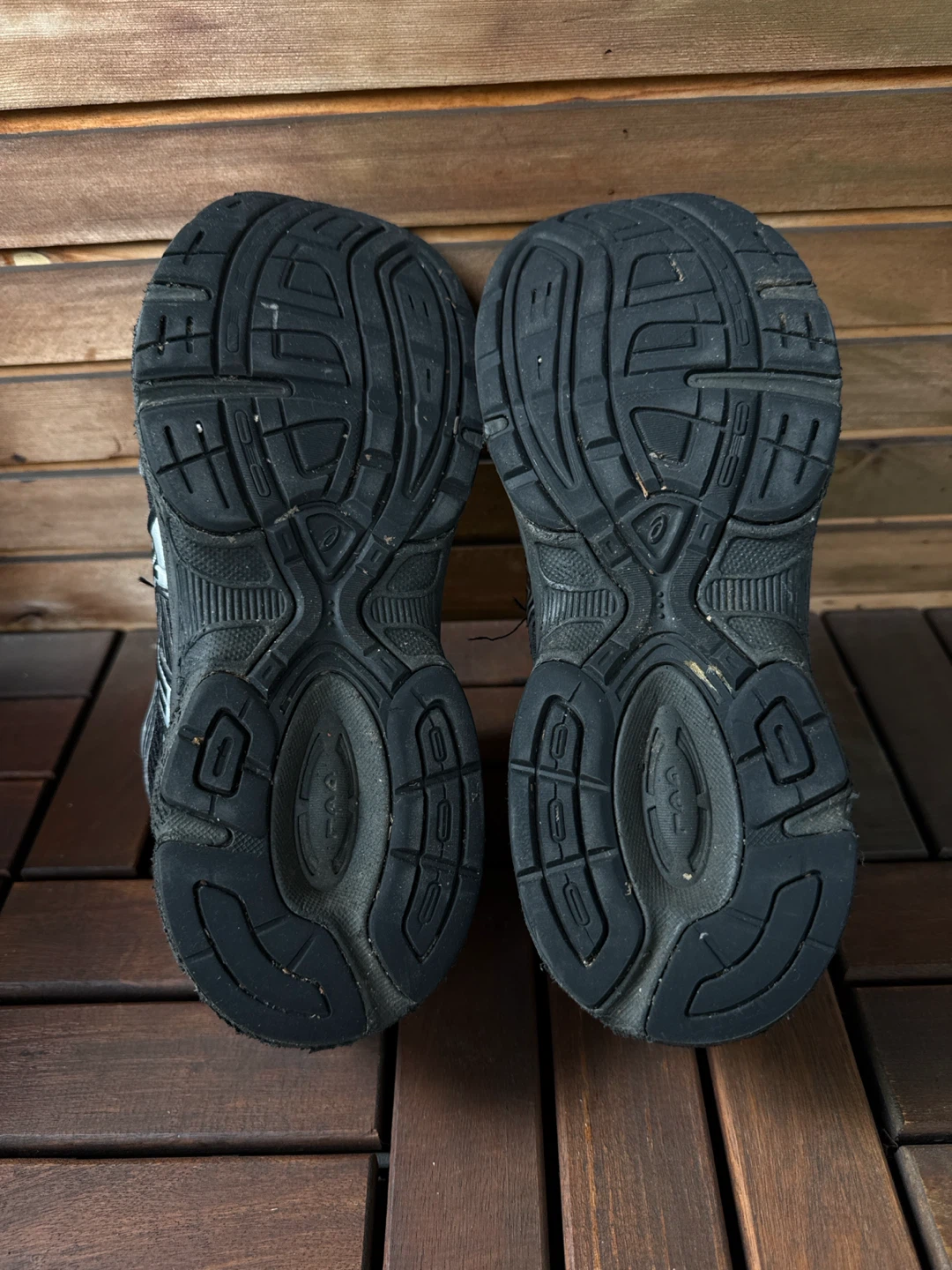 Asics Gel Running Shoes Black - Size 7 US - photo 4