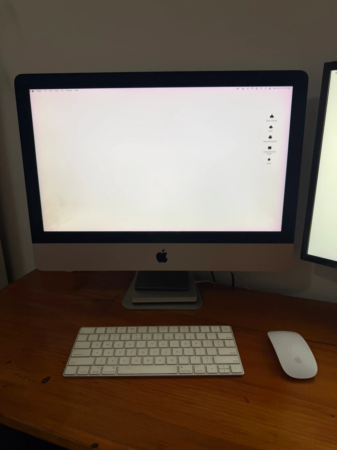 2017 Apple iMac 21.5" Retina 4K (Intel i5 / 8GB RAM / 1TB)