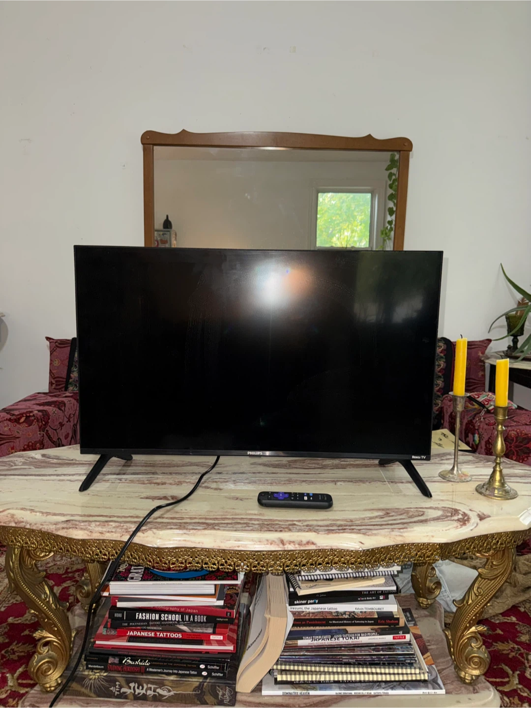 Philips Roku TV 28” x 16”