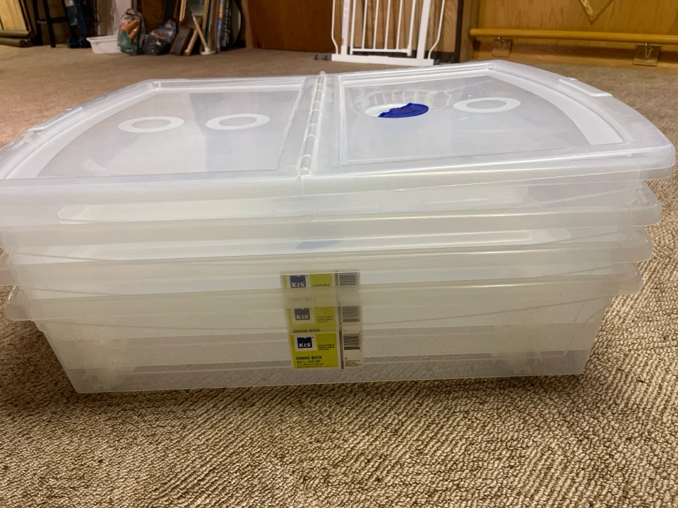 Under bed storage bins 56L with wheels/lids like new - photo 5