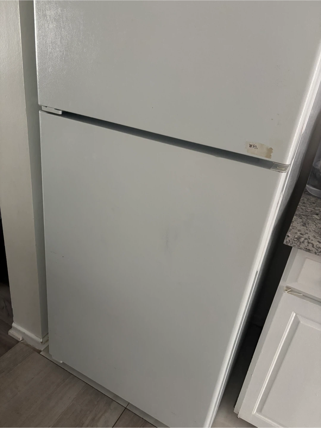 White top-freezer refrigerator - photo 2