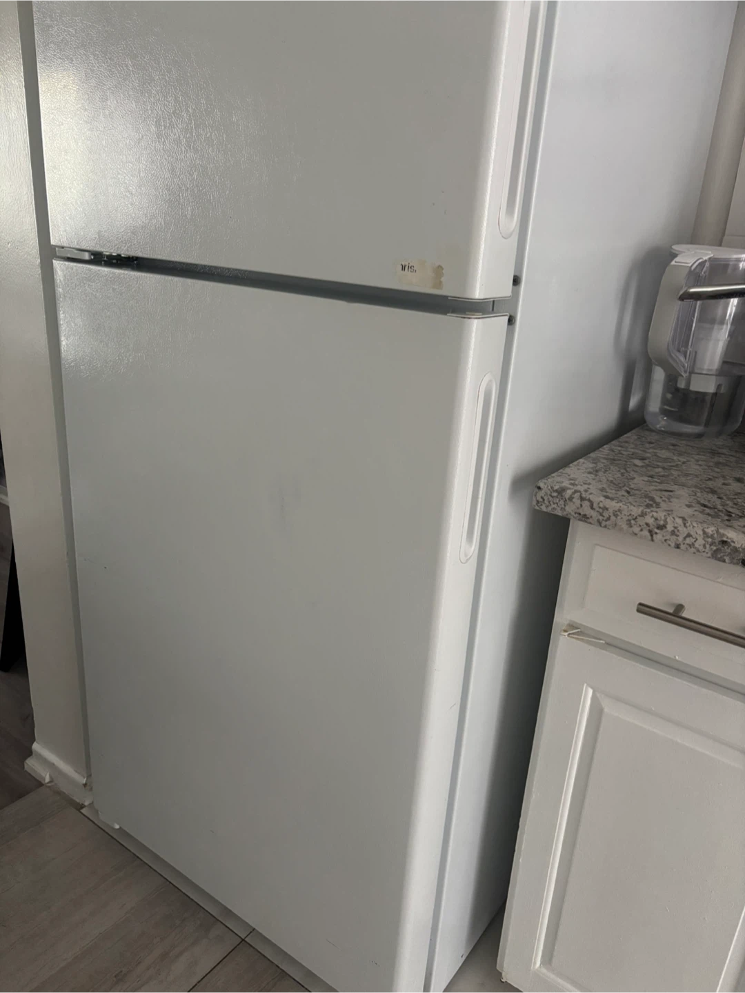 White top-freezer refrigerator - photo 3