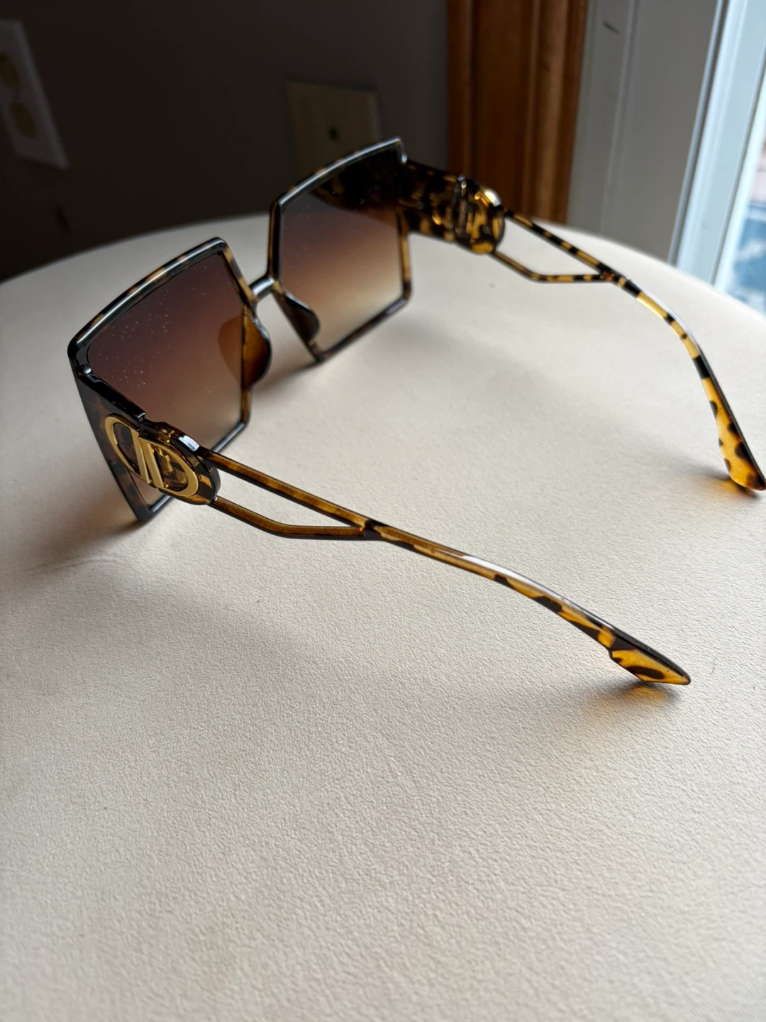 Tortoiseshell Square Sunglasses - photo 3