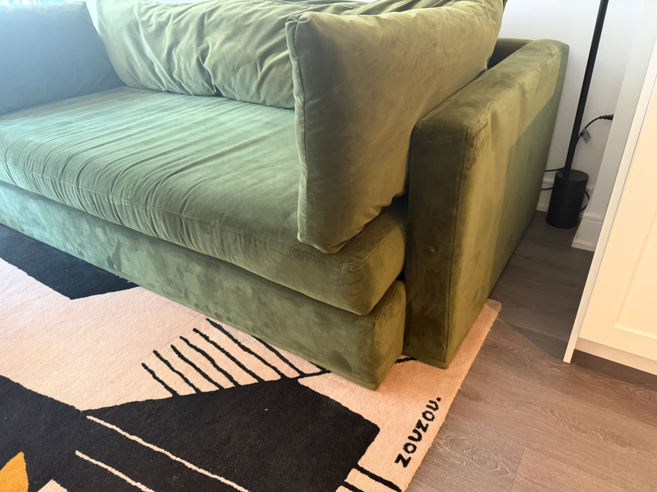Socco Living - Monte Carlo Olive Green Velvet Sofa - photo 4