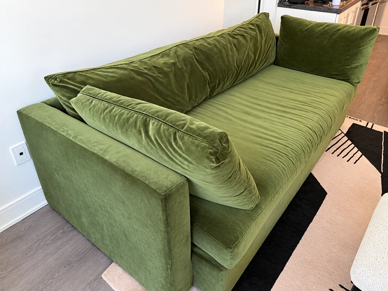 Socco Living - Monte Carlo Olive Green Velvet Sofa - photo 5