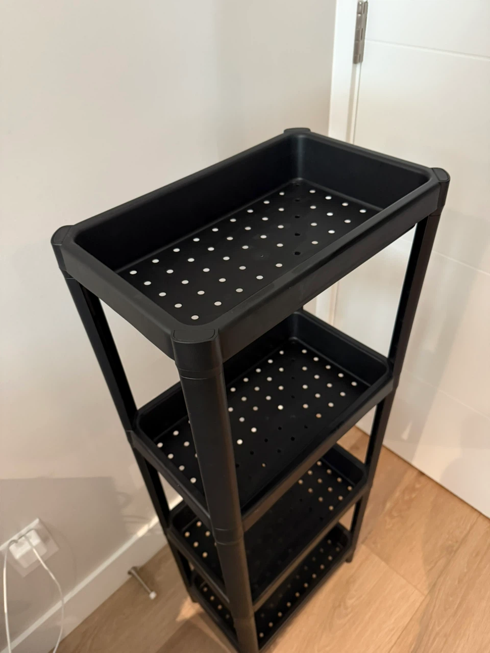 4-Tier Plastic Storage Shelf - photo 2