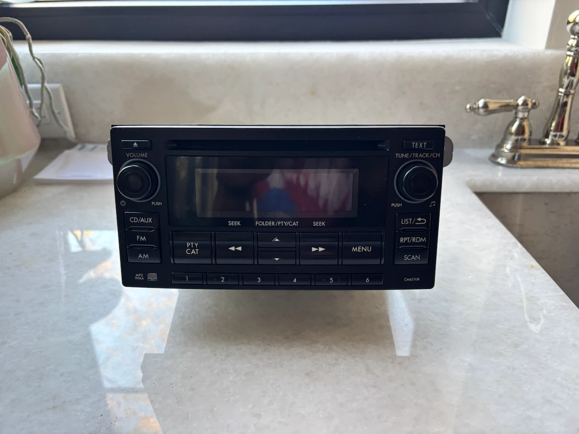 OEM Subaru CD Stereo Headunit & Face Trim - photo 2