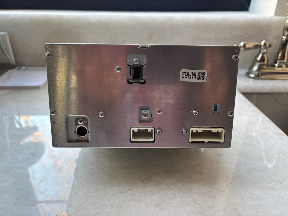 OEM Subaru CD Stereo Headunit & Face Trim - photo 4