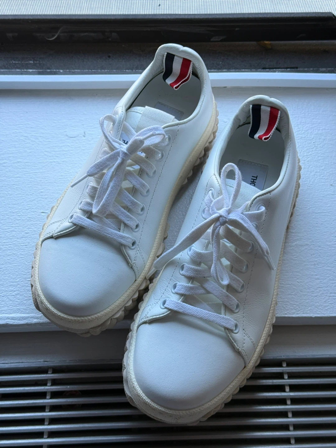 Authentic Thom Browne White Leather Sneakers US 6 size - photo 2