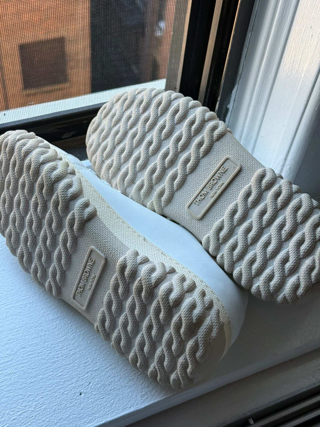 Authentic Thom Browne White Leather Sneakers US 6 size - photo 3