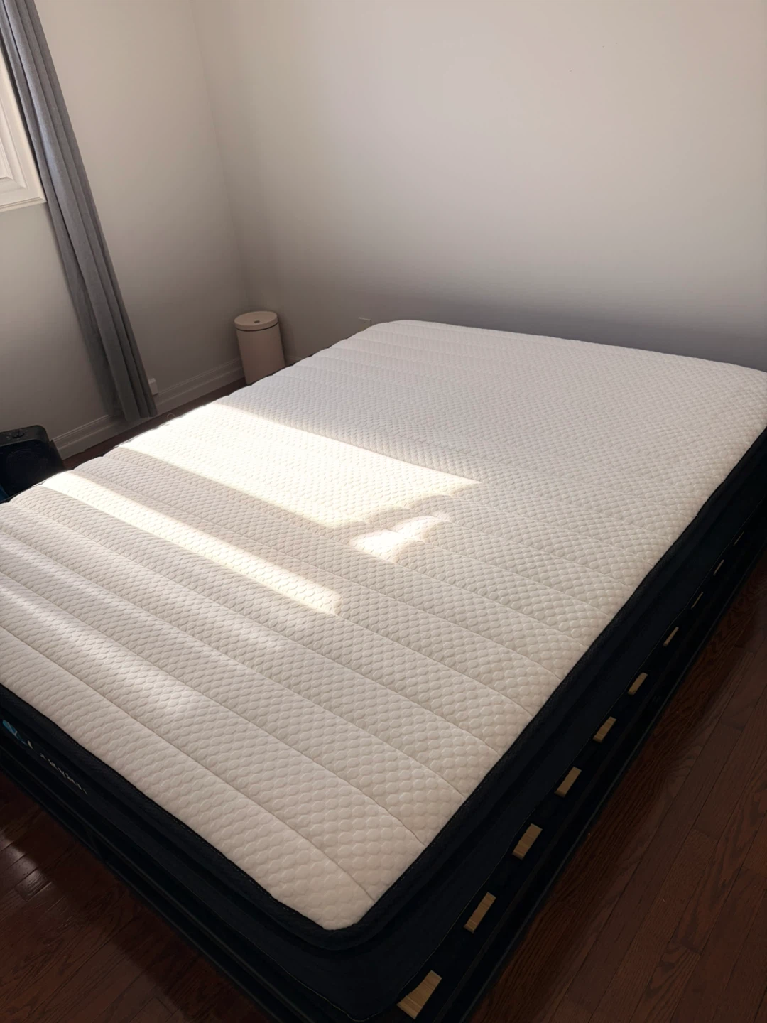 Queen Mattress and Bed Frame - photo 3