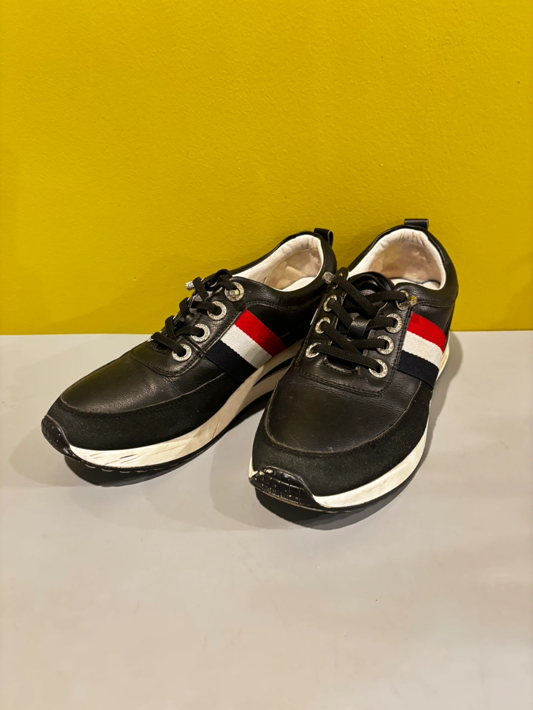 Women's Black Sneakers.8.5 size.