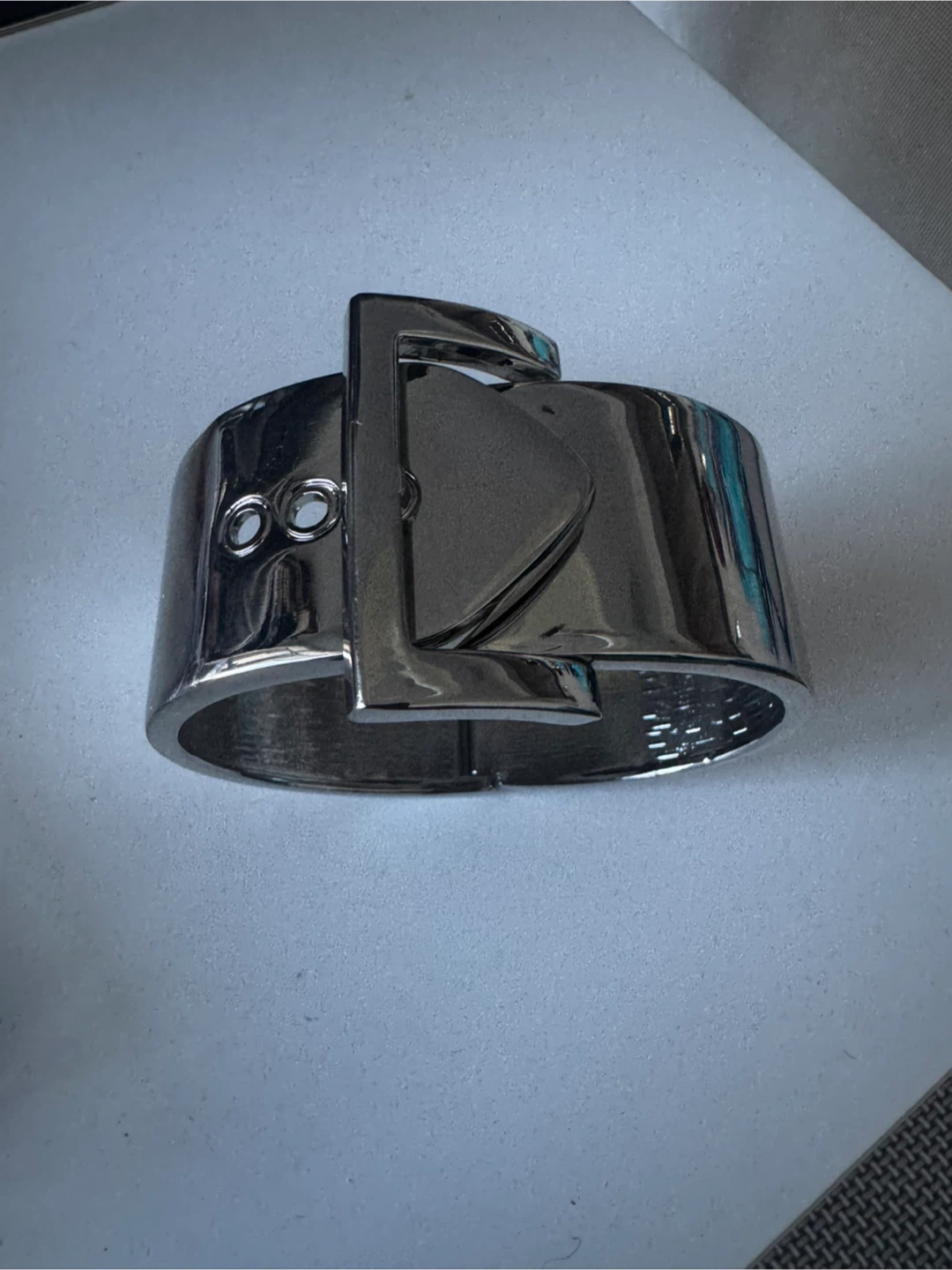 Silver-Tone Buckle Bracelet - photo 3