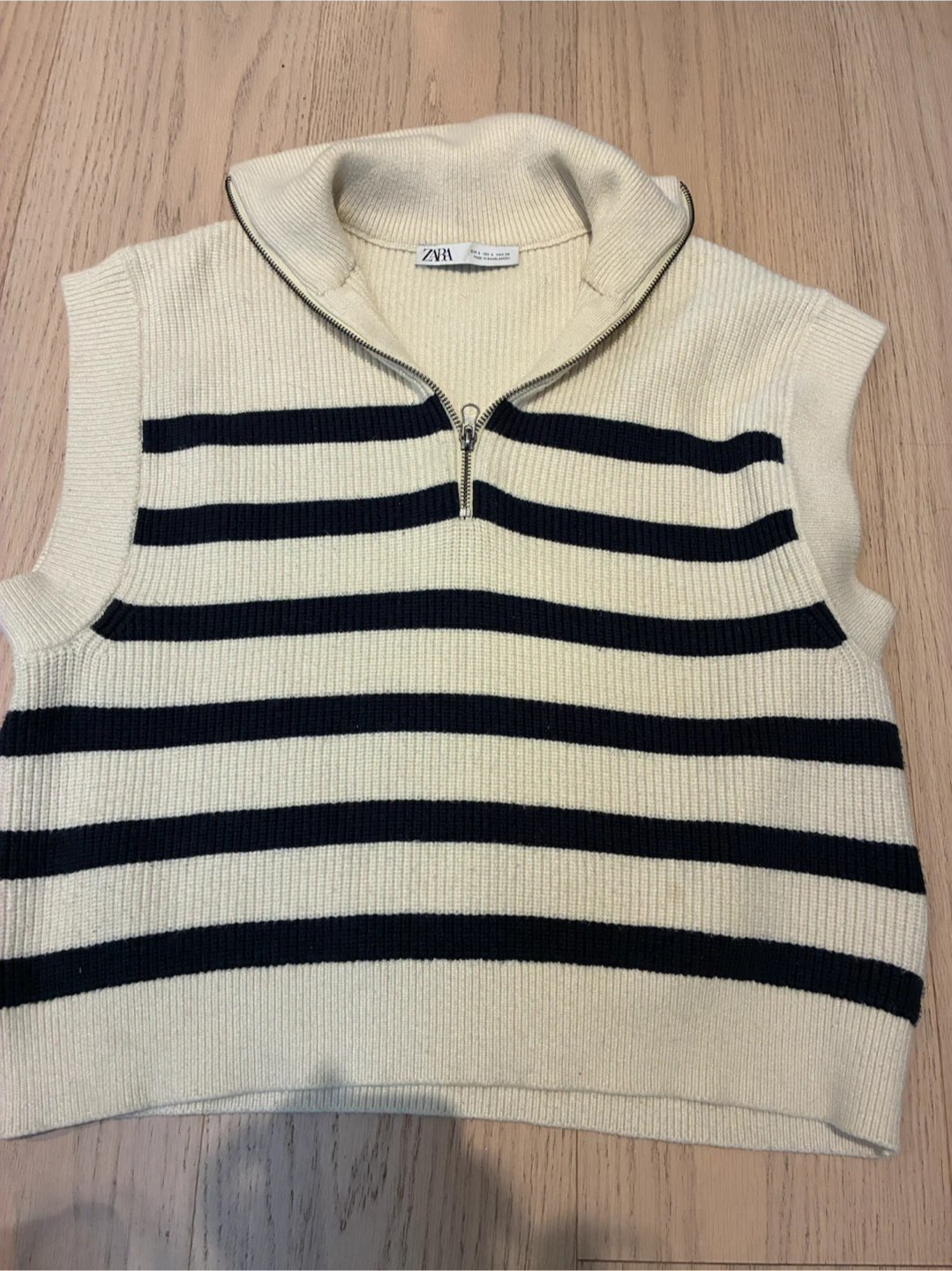 Zara Striped Knit Zip-Up Vest - small
