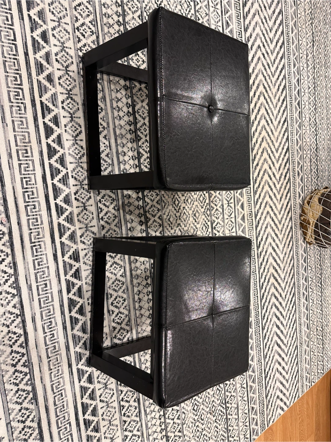 Set of Wooden Stools with cushioned top - photo 3