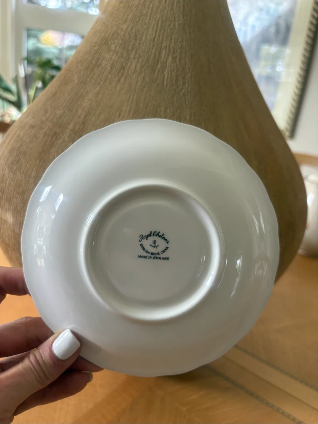 Royal Chelsea English Bone China Saucer - photo 4