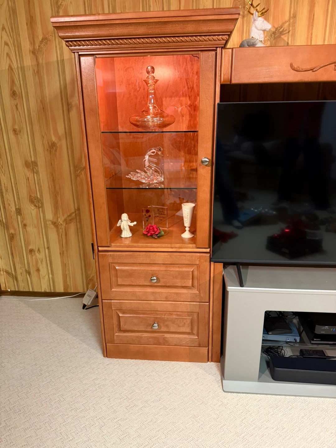 Solid Maple Wall Unit – Entertainment Centre & Display Cabinets - photo 2
